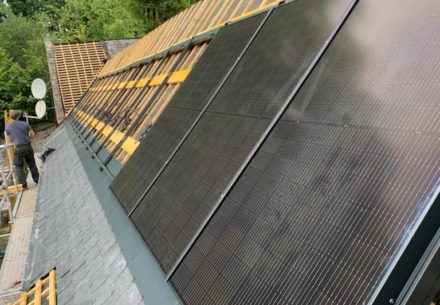 Oust marest Entreprise couverture boclet panneaux photovoltaïques pose toiture maison bâtiment